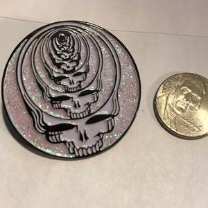 Glitter steal your face pin